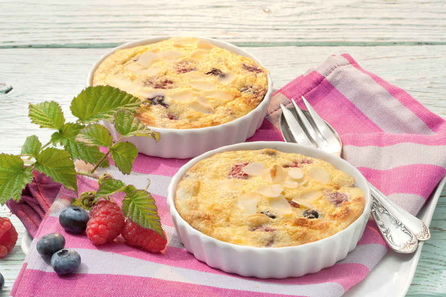 Süßer Amaranth-Auflauf mit Beeren Süßer Amaranth-Auflauf mit Beeren