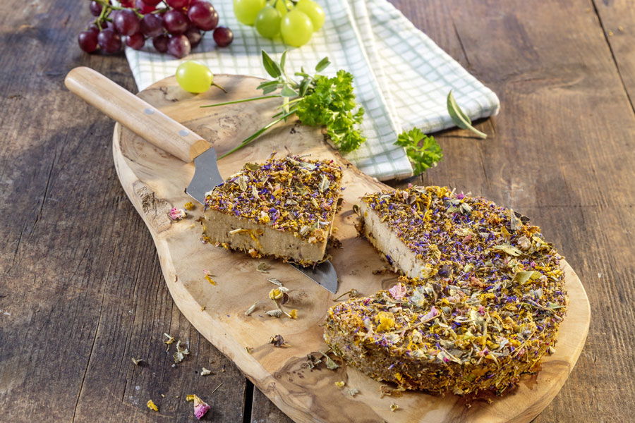 Cashew-Wildkräuter-´Käse´ Cashew-Wildkräuter-´Käse´