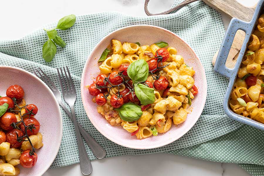 Conchiglie überbacken mit cremiger Kichererbsen-Hefeflocken-Soße