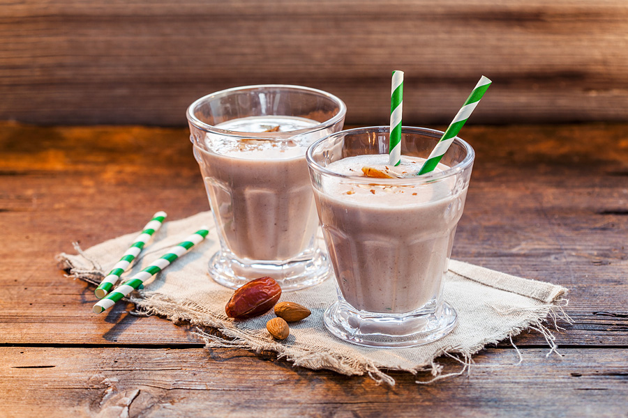 Dattel-Mandel-Shake Dattel-Mandel-Shake