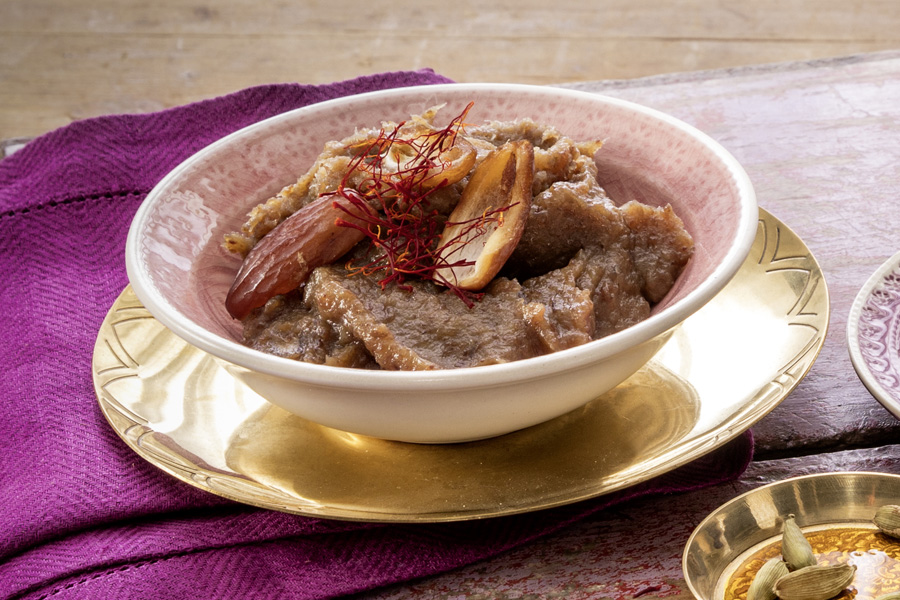 Schwarze-Bohnen-Burger mit Kartoffelspalten Schwarze-Bohnen-Burger mit Kartoffelspalten
