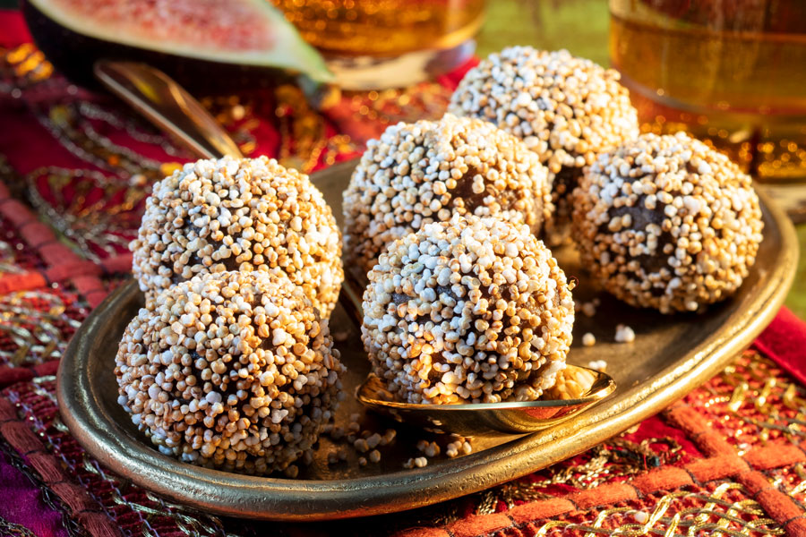 Feigen-Energiekugeln mit Mungbohnen Feigen-Energiekugeln mit Mungbohnen