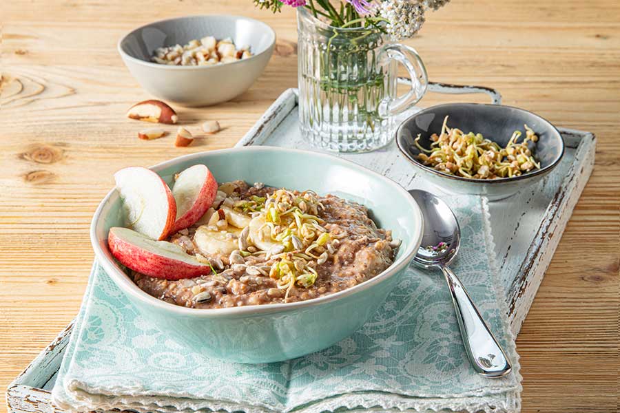Schokoladiges Frischkornmüsli mit Sp... Schokoladiges Frischkornmüsli mit Sp...