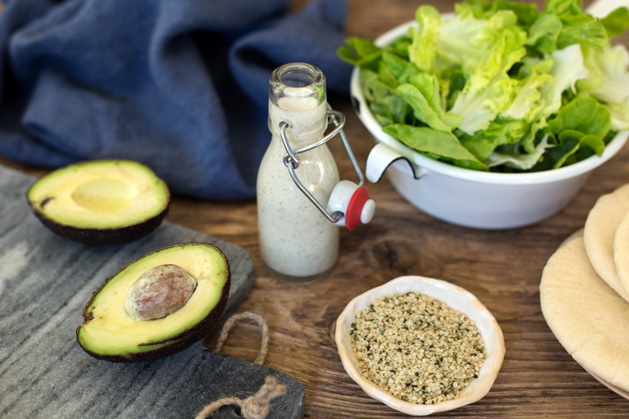 Hanf-Dressing für frische Salate