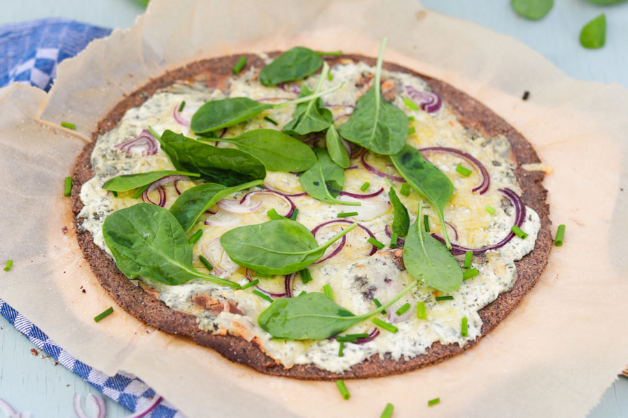 Leinsamen-Flammkuchen, low carb Leinsamen-Flammkuchen, low carb