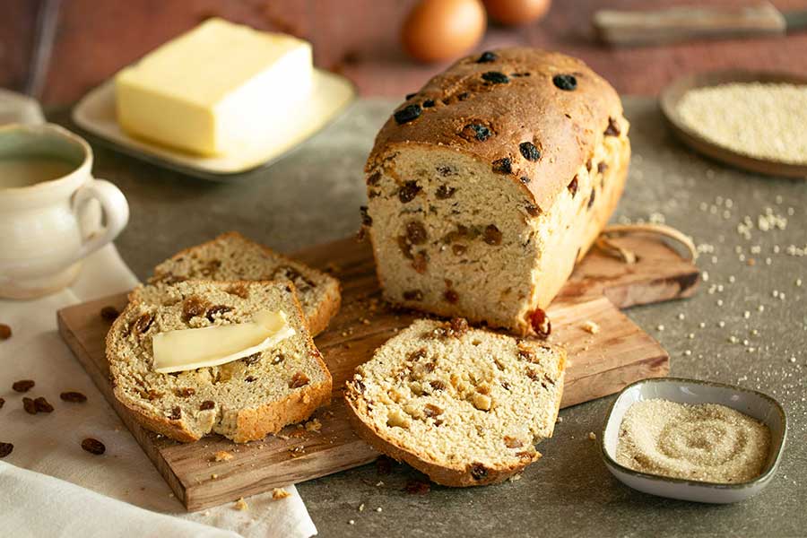 Quinoa-Rosinenstuten (Rosinenbrot)