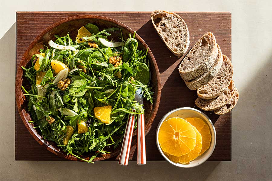 Salat mit Orange, Fenchel und Walnussöl Salat mit Orange, Fenchel und Walnussöl