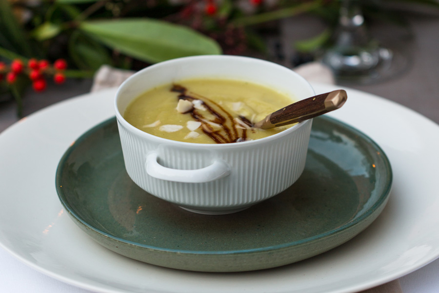 Schwarzwurzelsuppe mit Pastinaken Schwarzwurzelsuppe mit Pastinaken