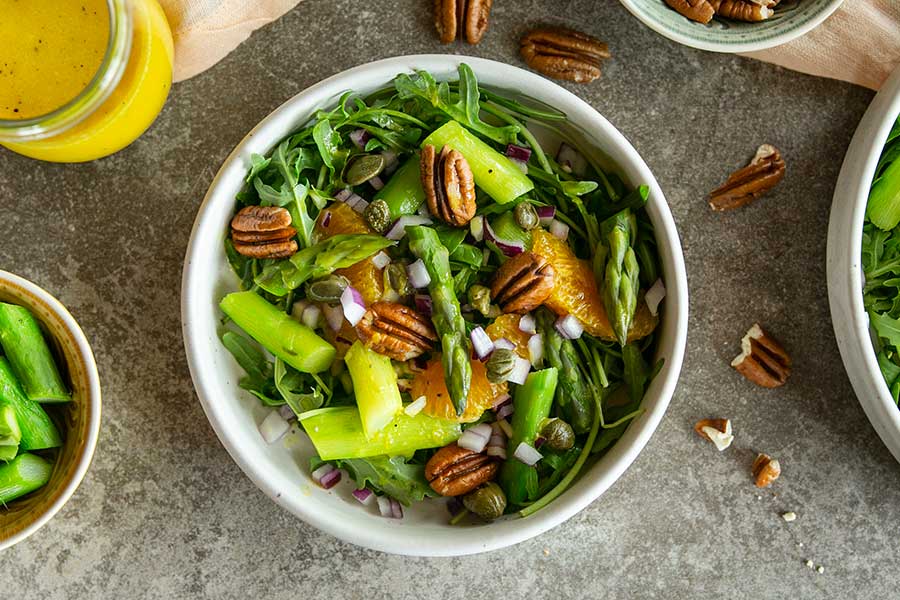 Spargelsalat mit Senfdressing und Pek... Spargelsalat mit Senfdressing und Pek...