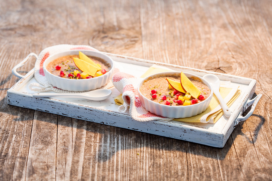 Tahin-Grieß-Frühstück, gebacken Tahin-Grieß-Frühstück, gebacken