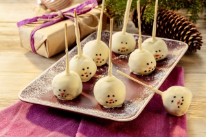 Cake-Pops mit Datteln