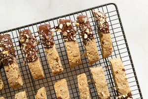 Biscotti mit Haslnuss und Zimt
