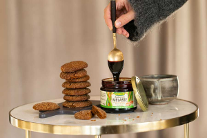 Kekse mit Ingwer und Rohrzuckermelasse