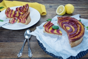 Zebra-Cheesecake mit Mango und Rote Bete