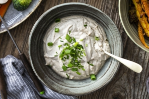 Sesam-Dip mit Joghurt