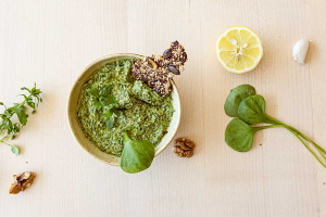 Vogelmiere Pesto mit Walnüssen